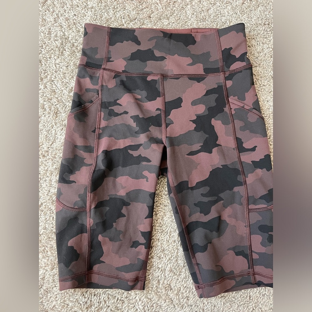 Lululemon Invigorate High Rise Short